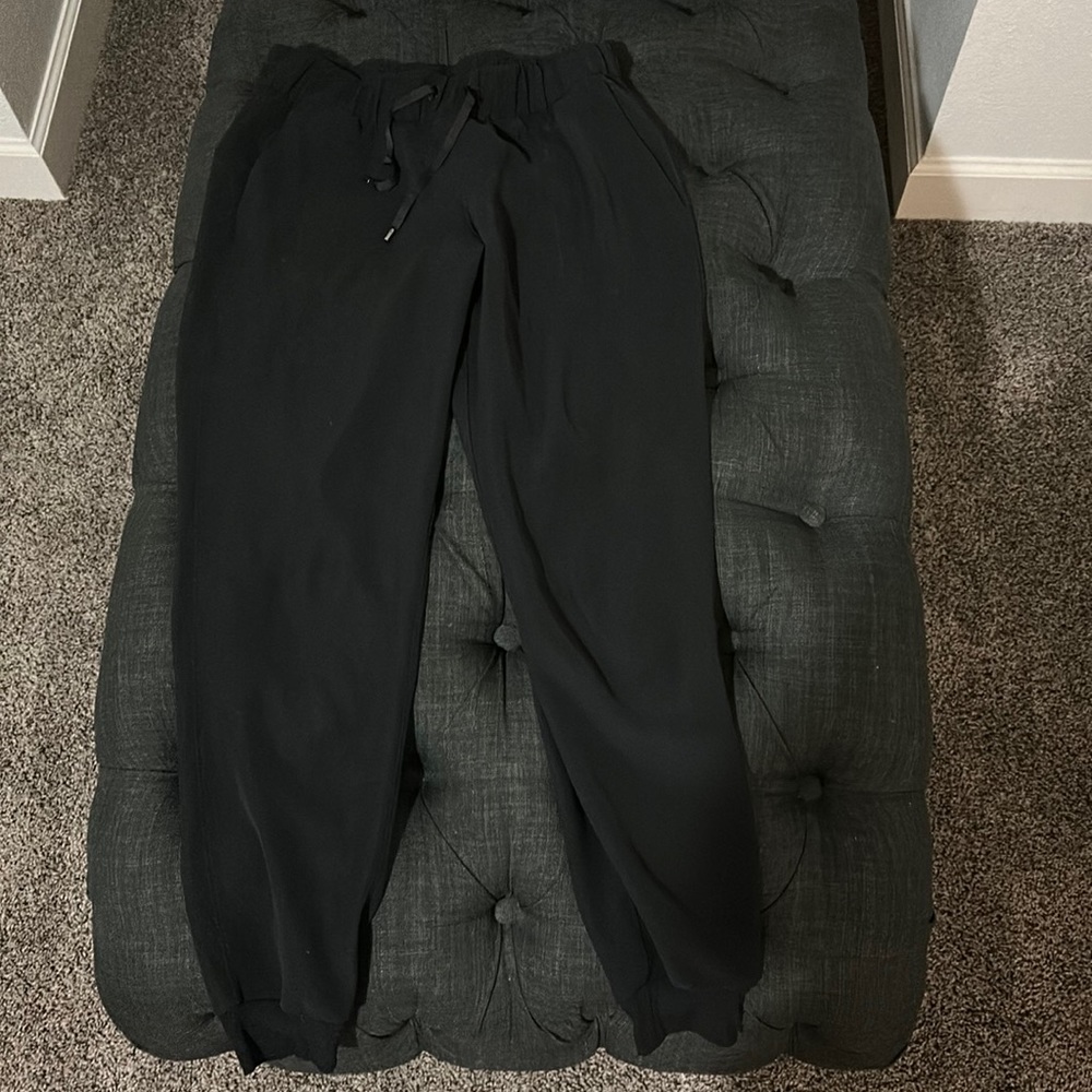 Black lulu lemon joggers size 8